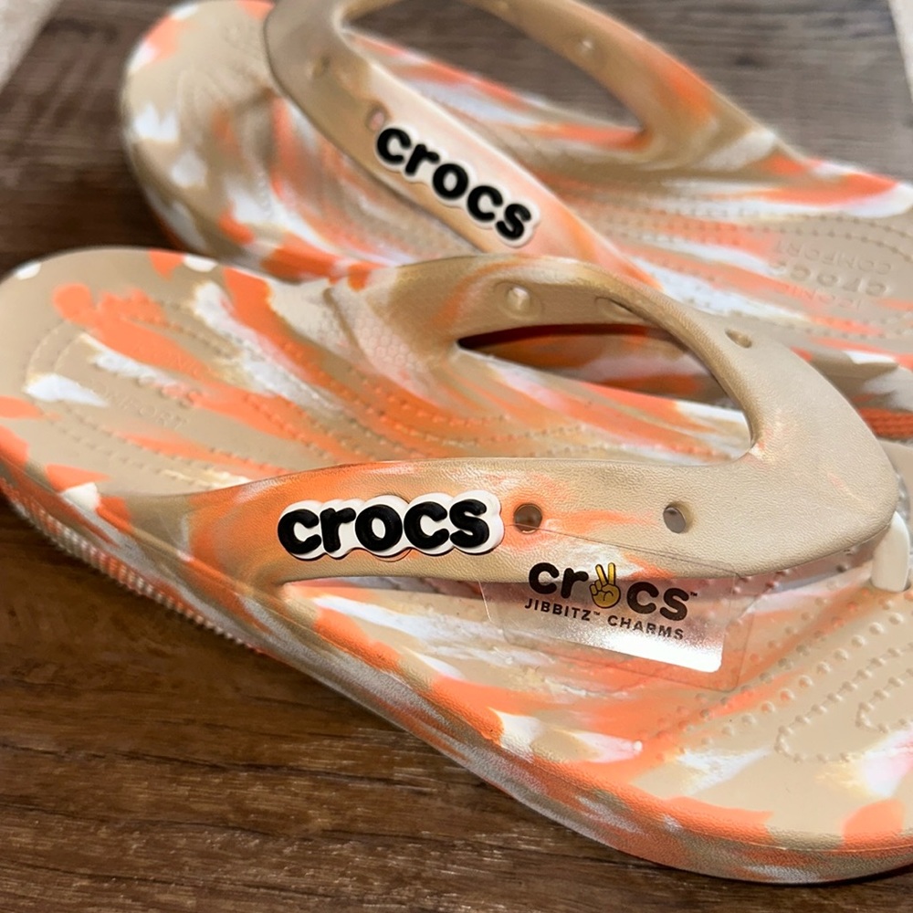 CROCS